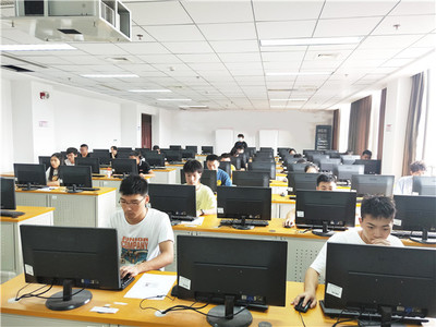1+X Web前端開發(fā)職業(yè)技能等級證書中級考試順利舉行，助力計算機(jī)網(wǎng)絡(luò)開發(fā)與服務(wù)人才培養(yǎng)